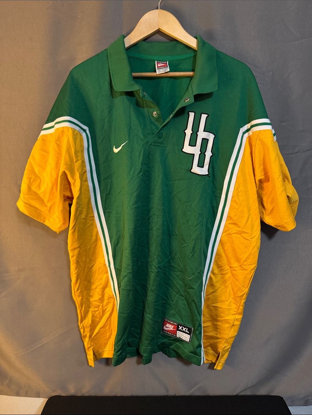 Vintage Team issued University of Oregon Basketball warm-up jacket
